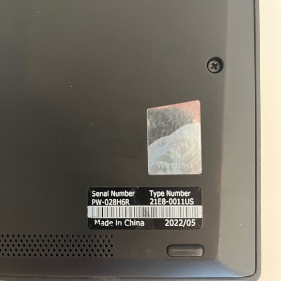 Brand NEW Lenovo ThinkPad X1 Nano Carbon Gen 2 - Picture 7 of 11